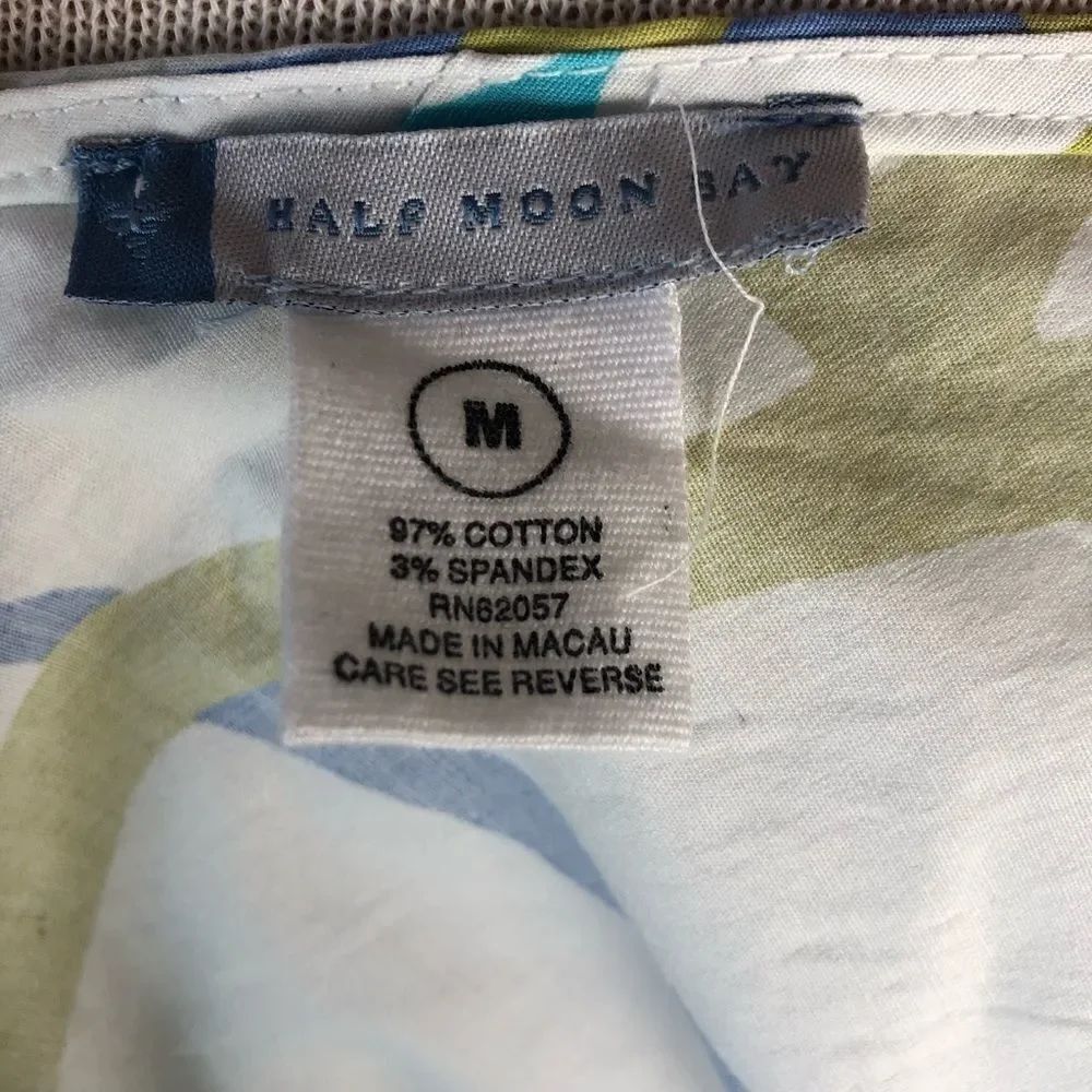Half Moon Bay Tank Top Size Medium - Picture 5 of 5